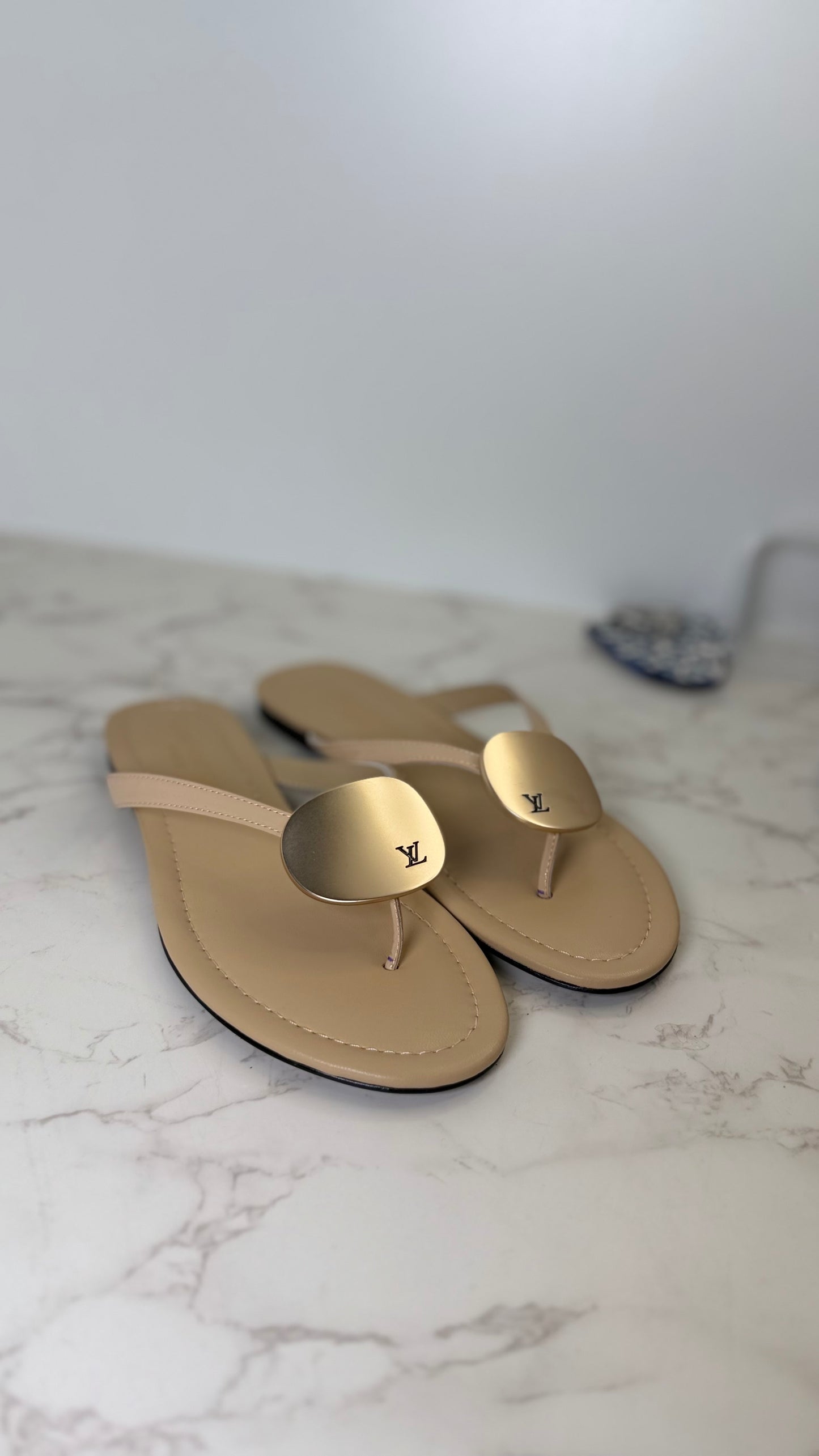 Lv flip flop (Copy)