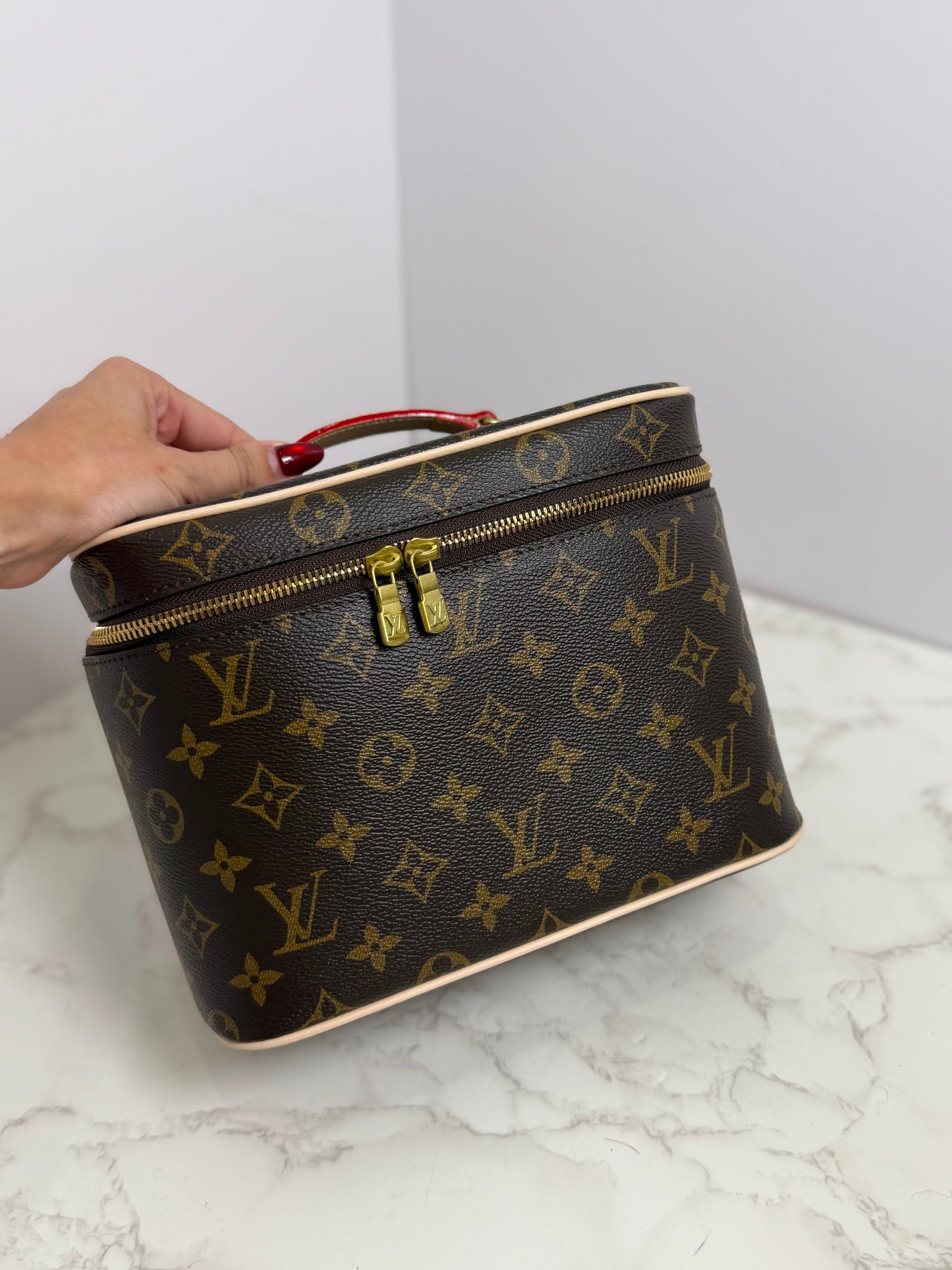 Lv cosmetic