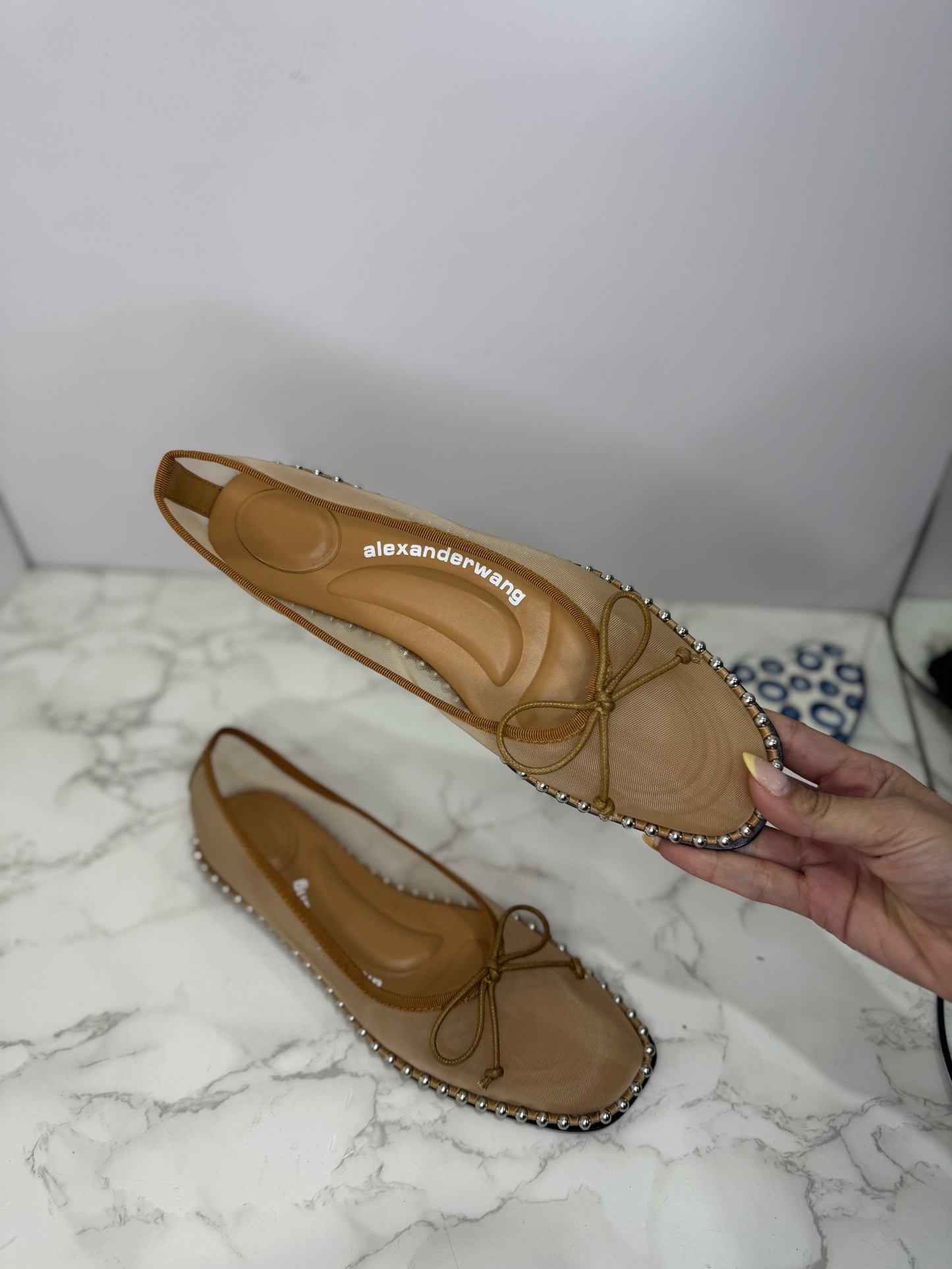 AW mesh flats