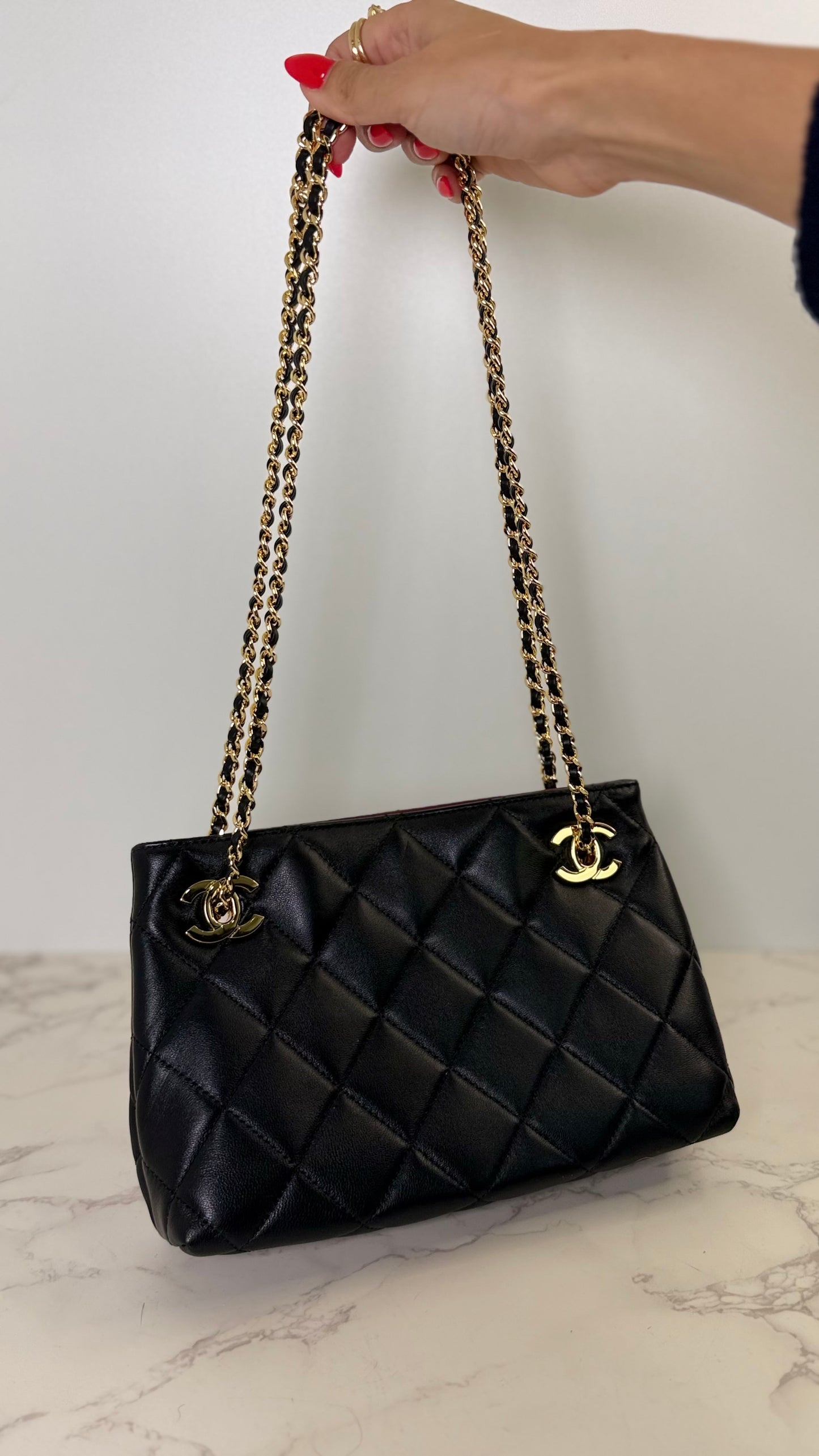 CC Vintage shoulder