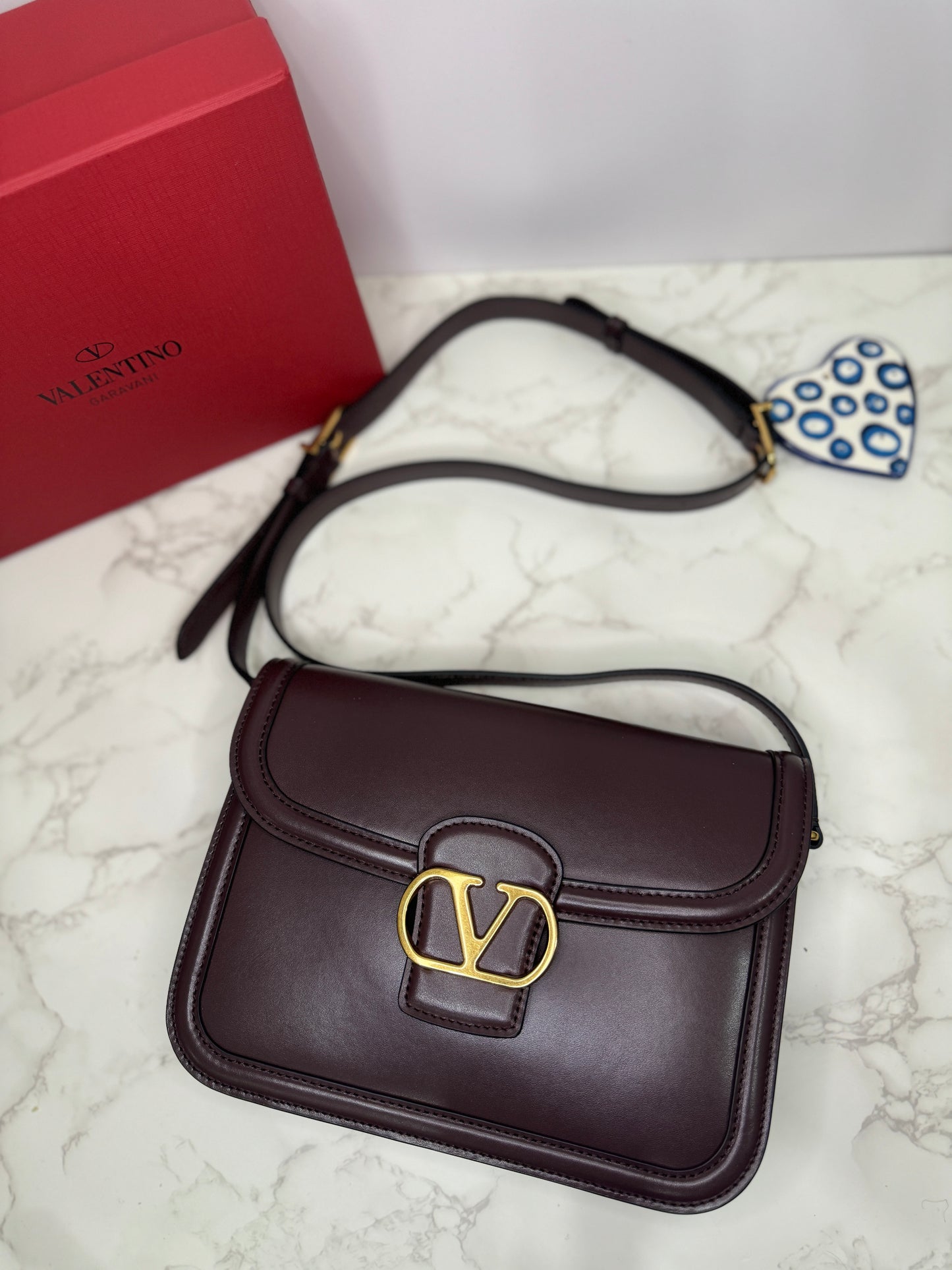 V saddle bag