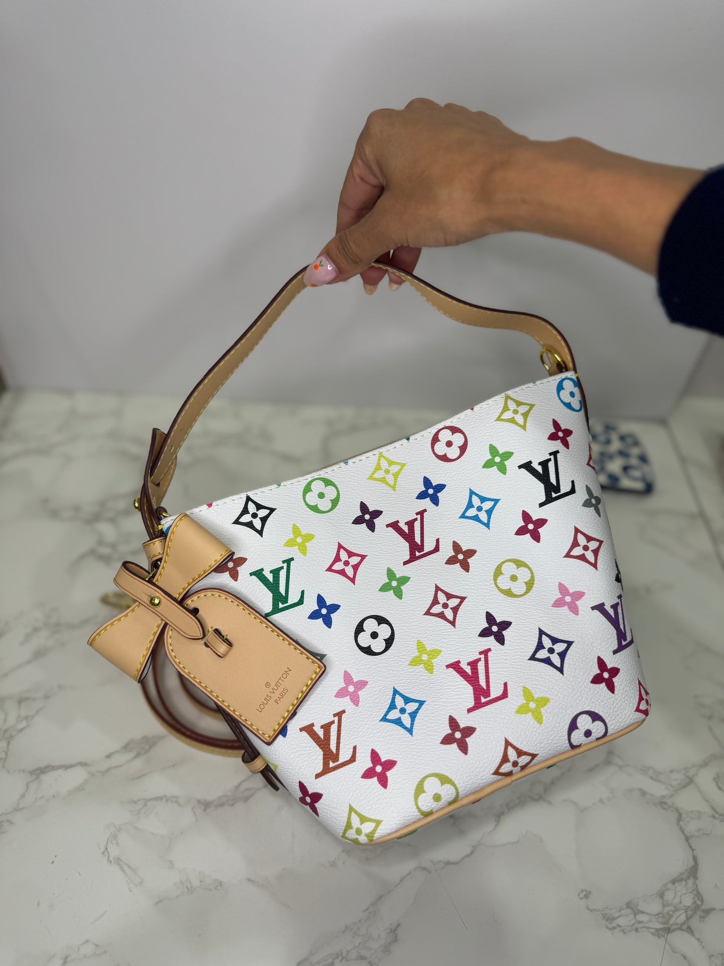 Lv bucket murakami