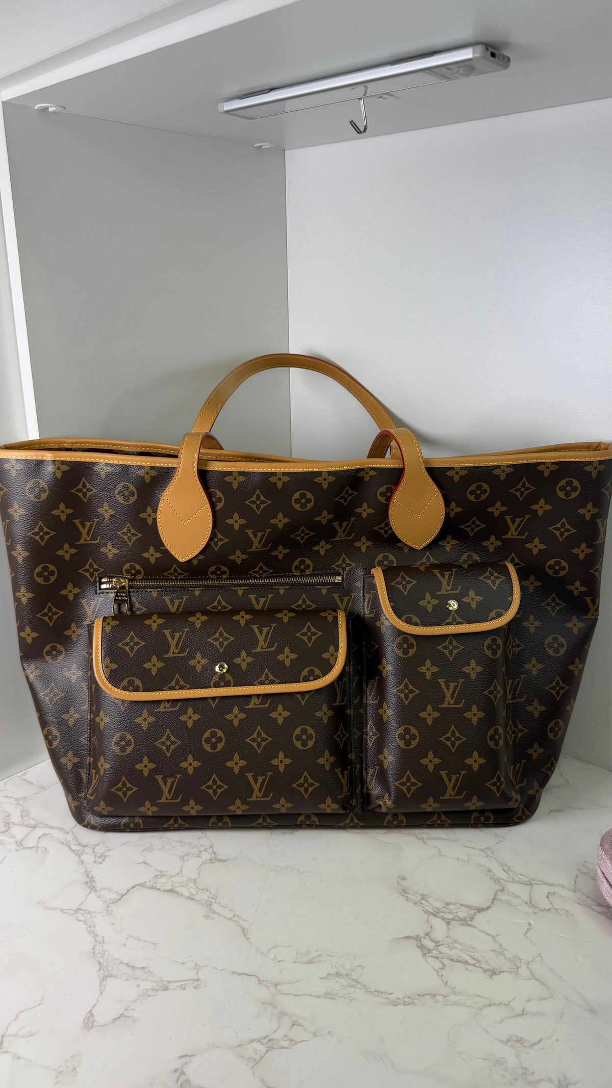 LV Cargo Neverfull