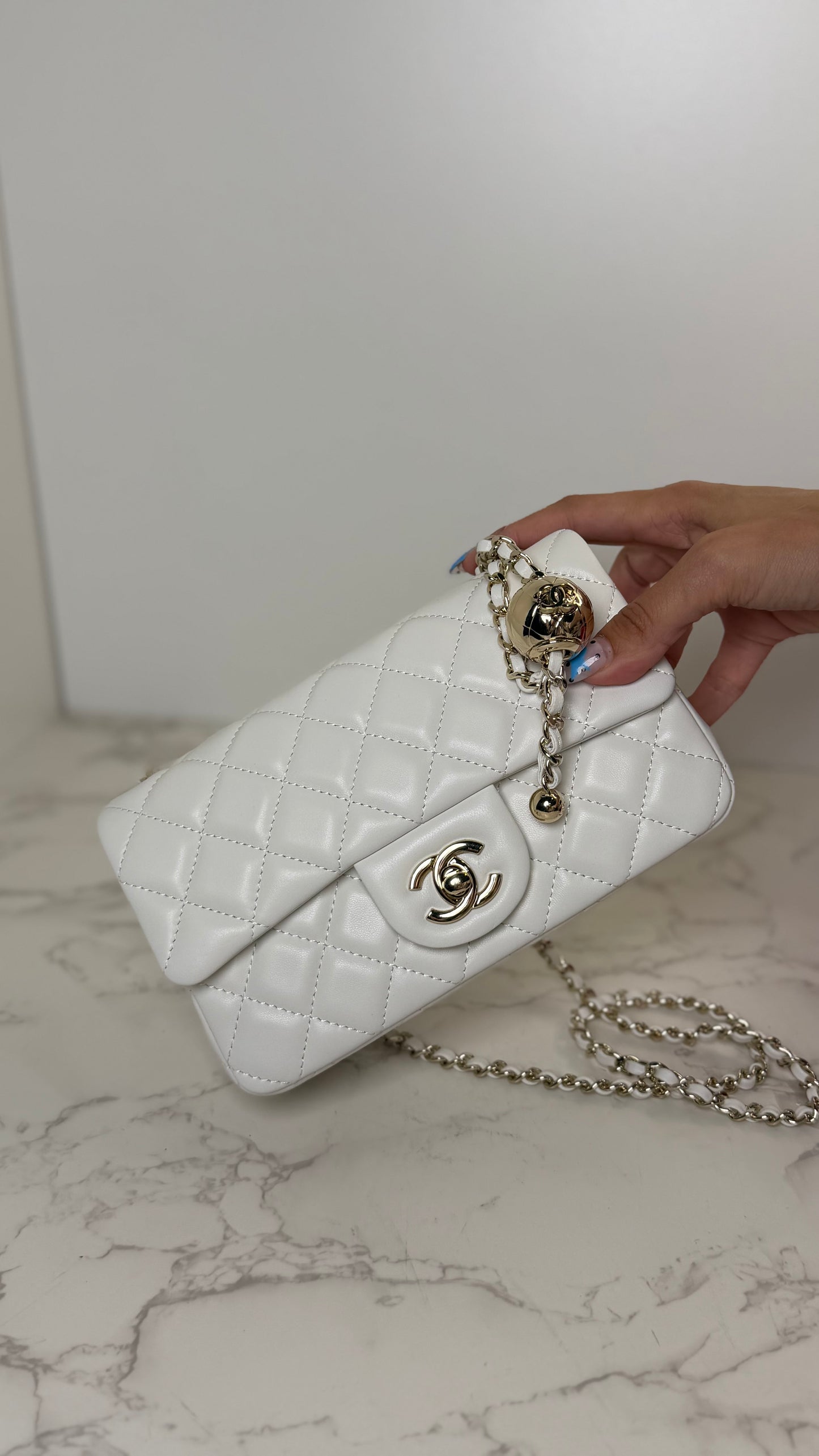 Cc adjustable strap flap