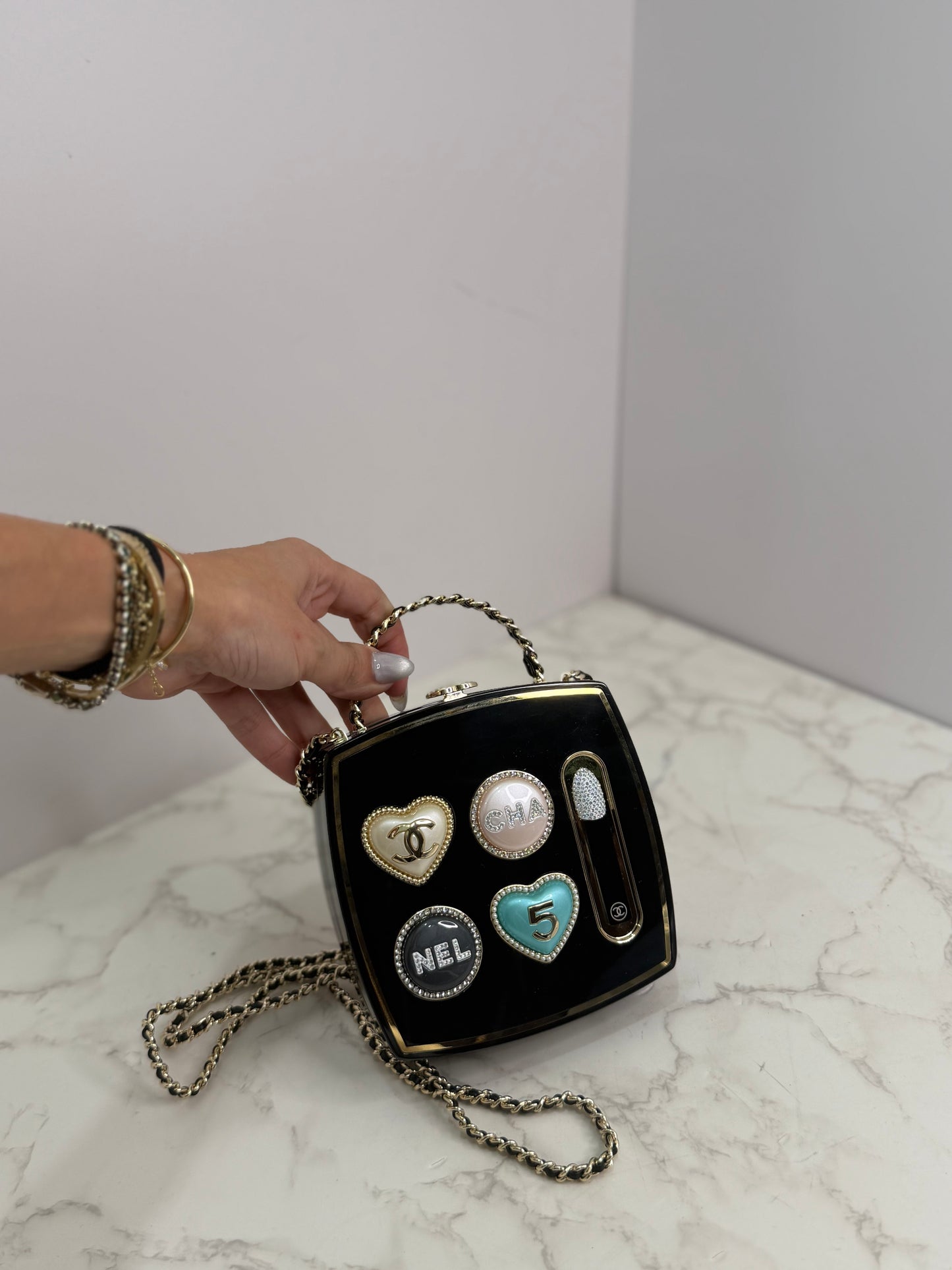 Cc vanity compact