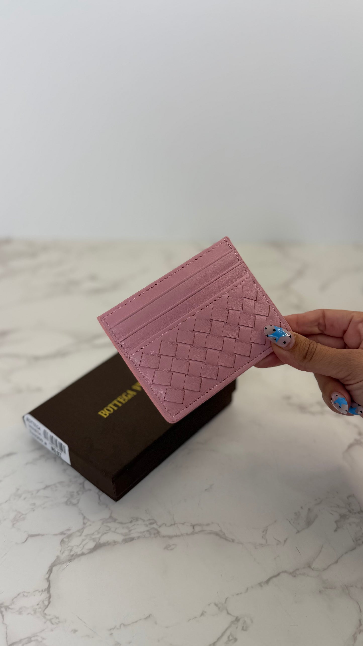 BV cardholder