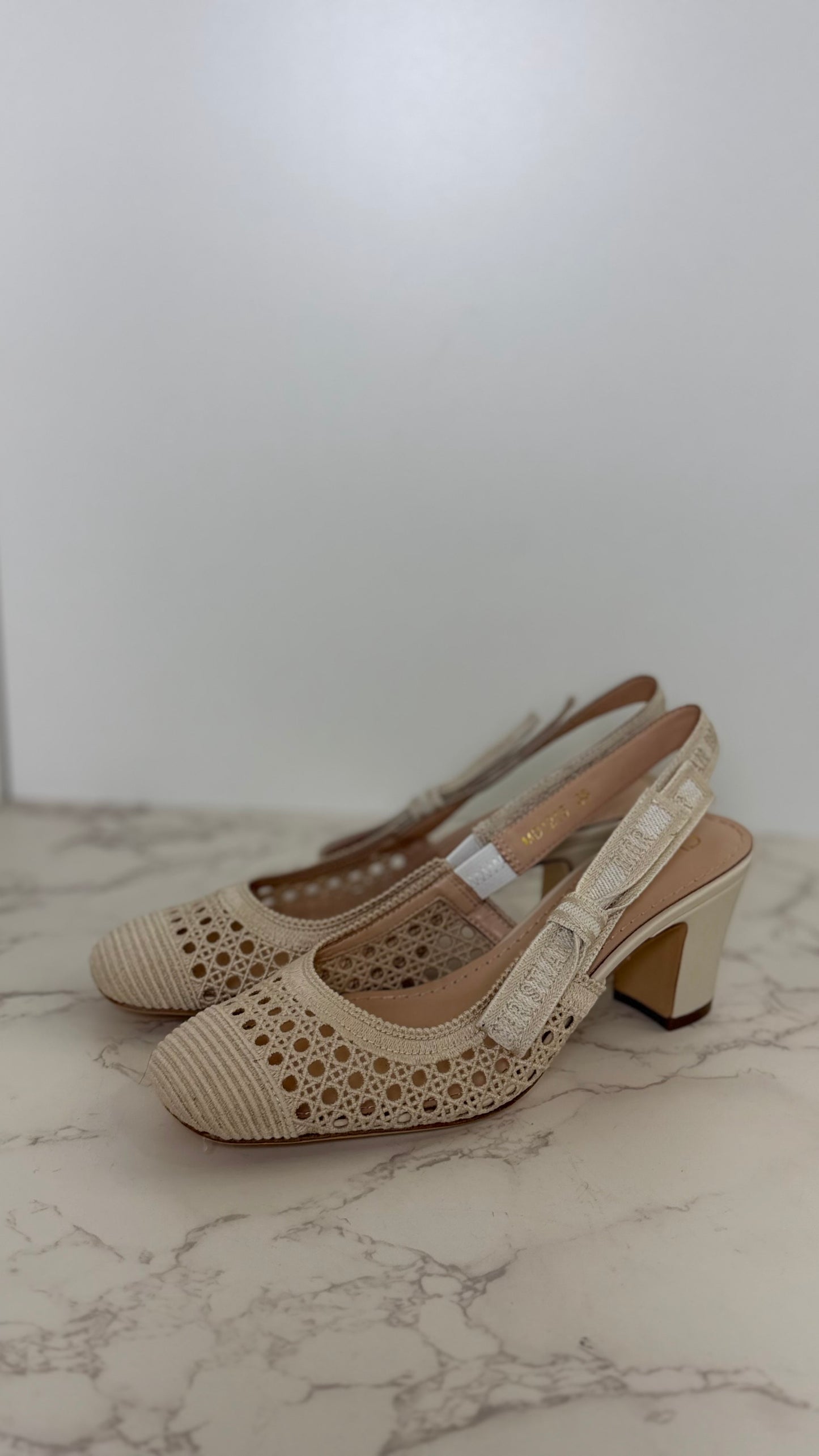 CD Slingback