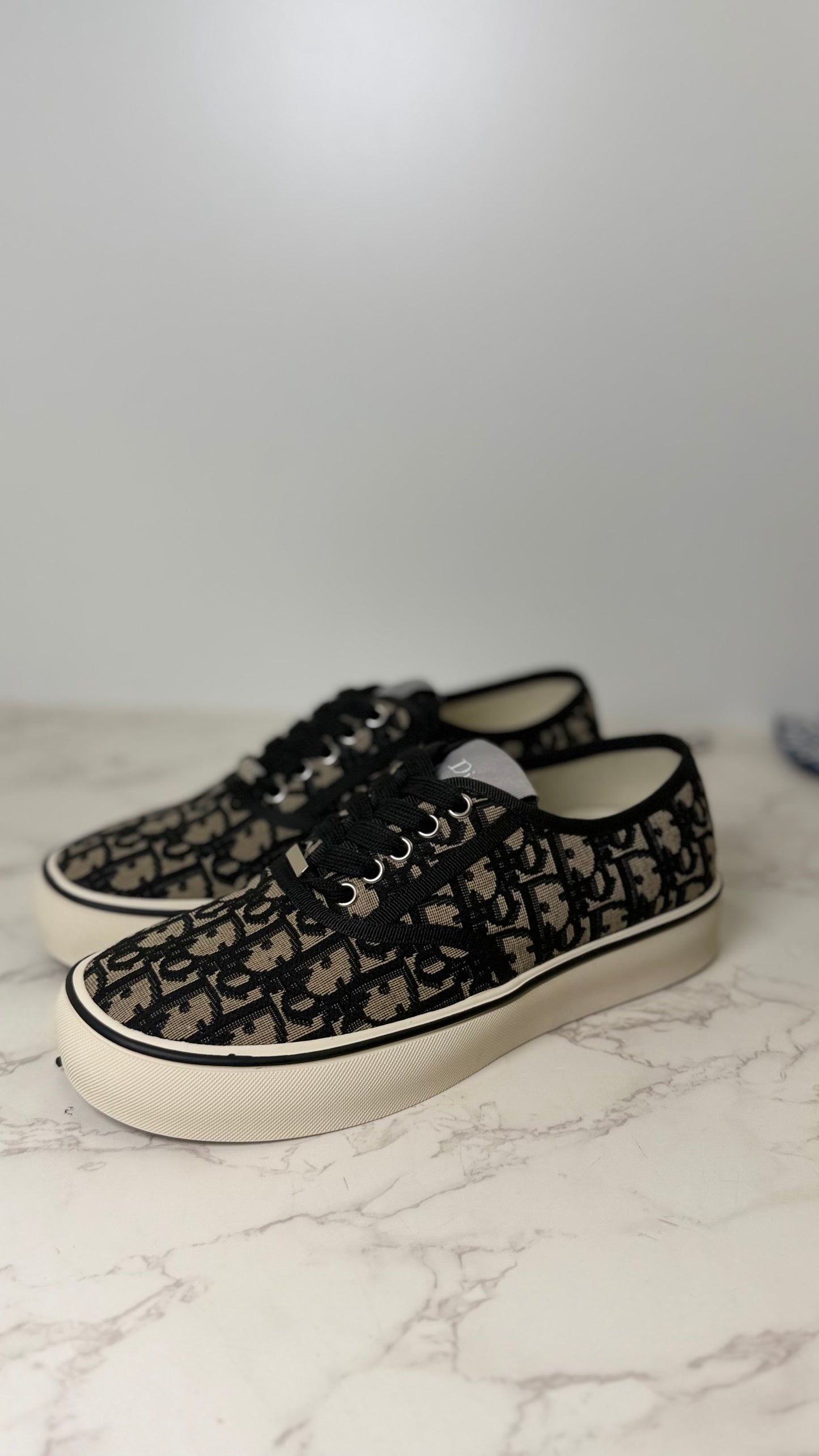 Cd sneakers