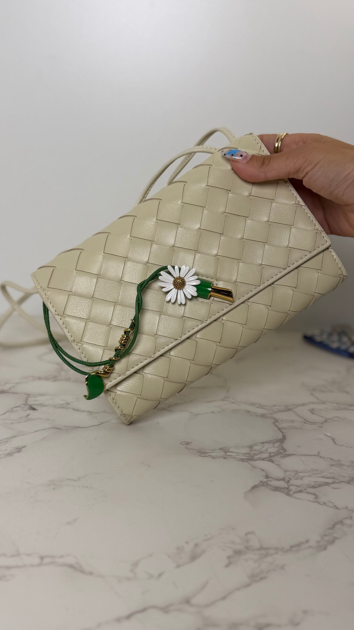 BV flower wallet on chain