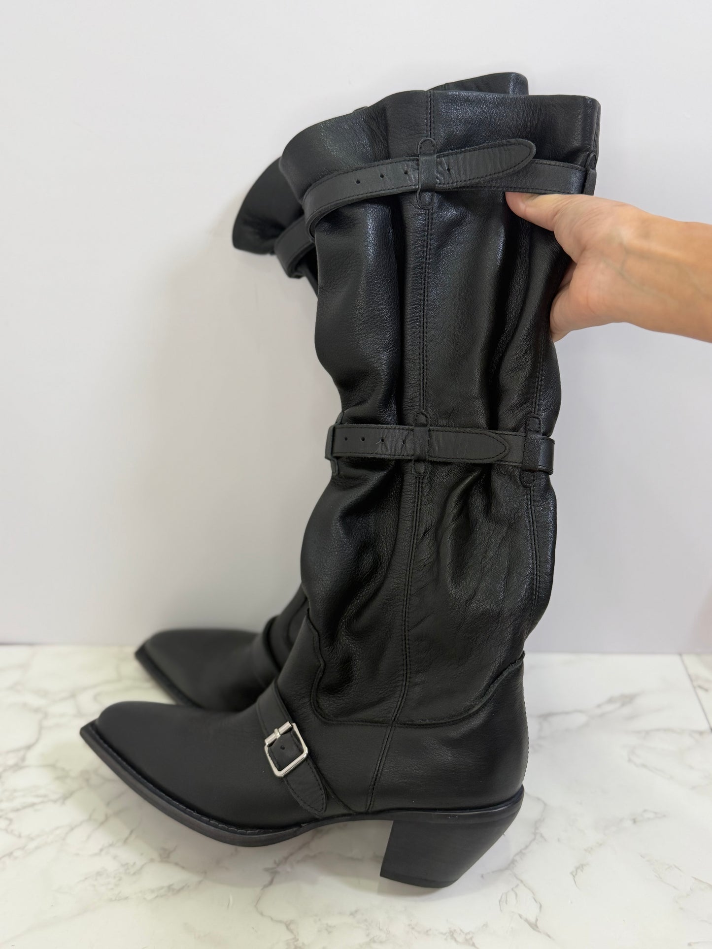 R13 boots