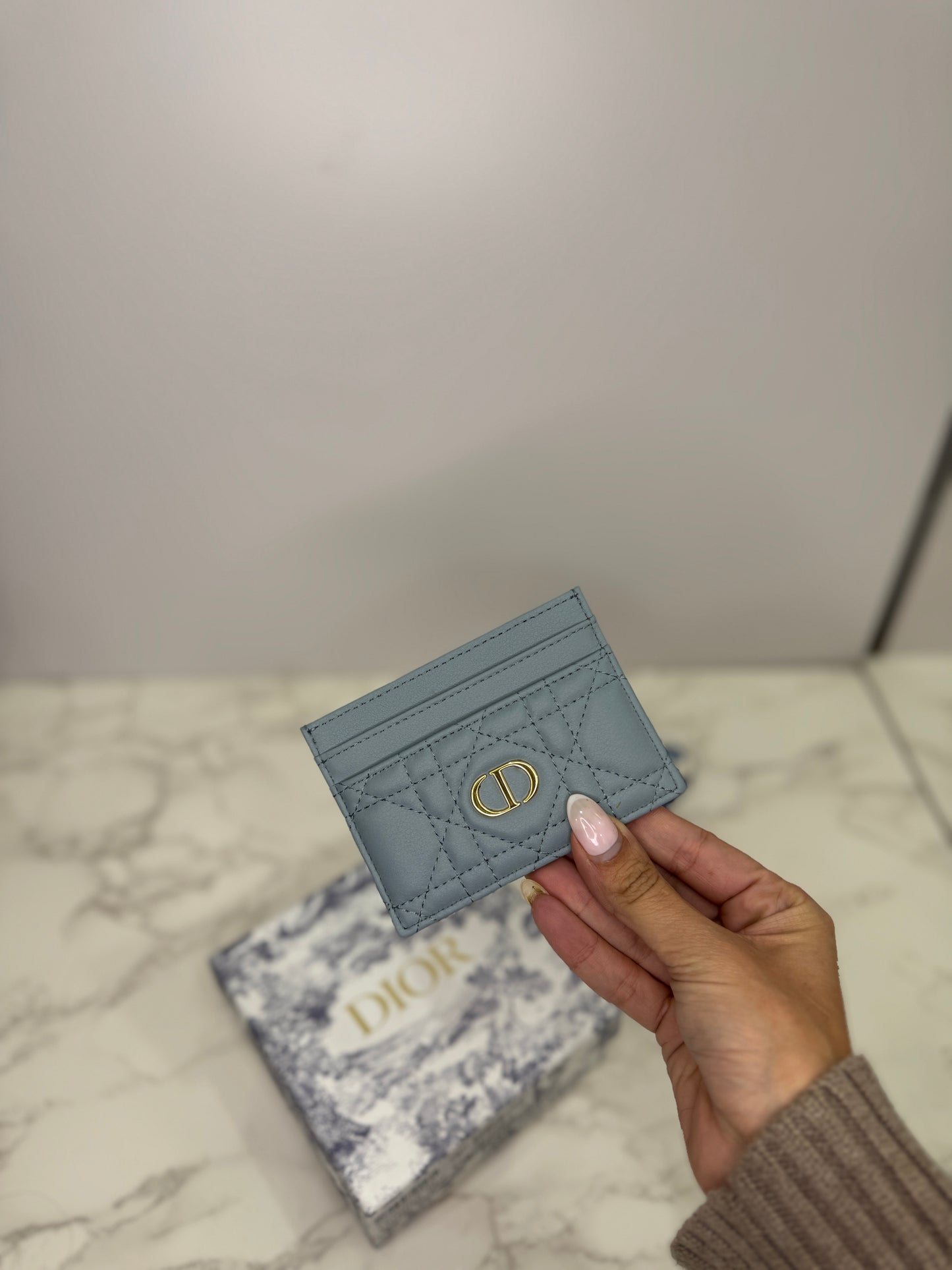 Quilted cardholder