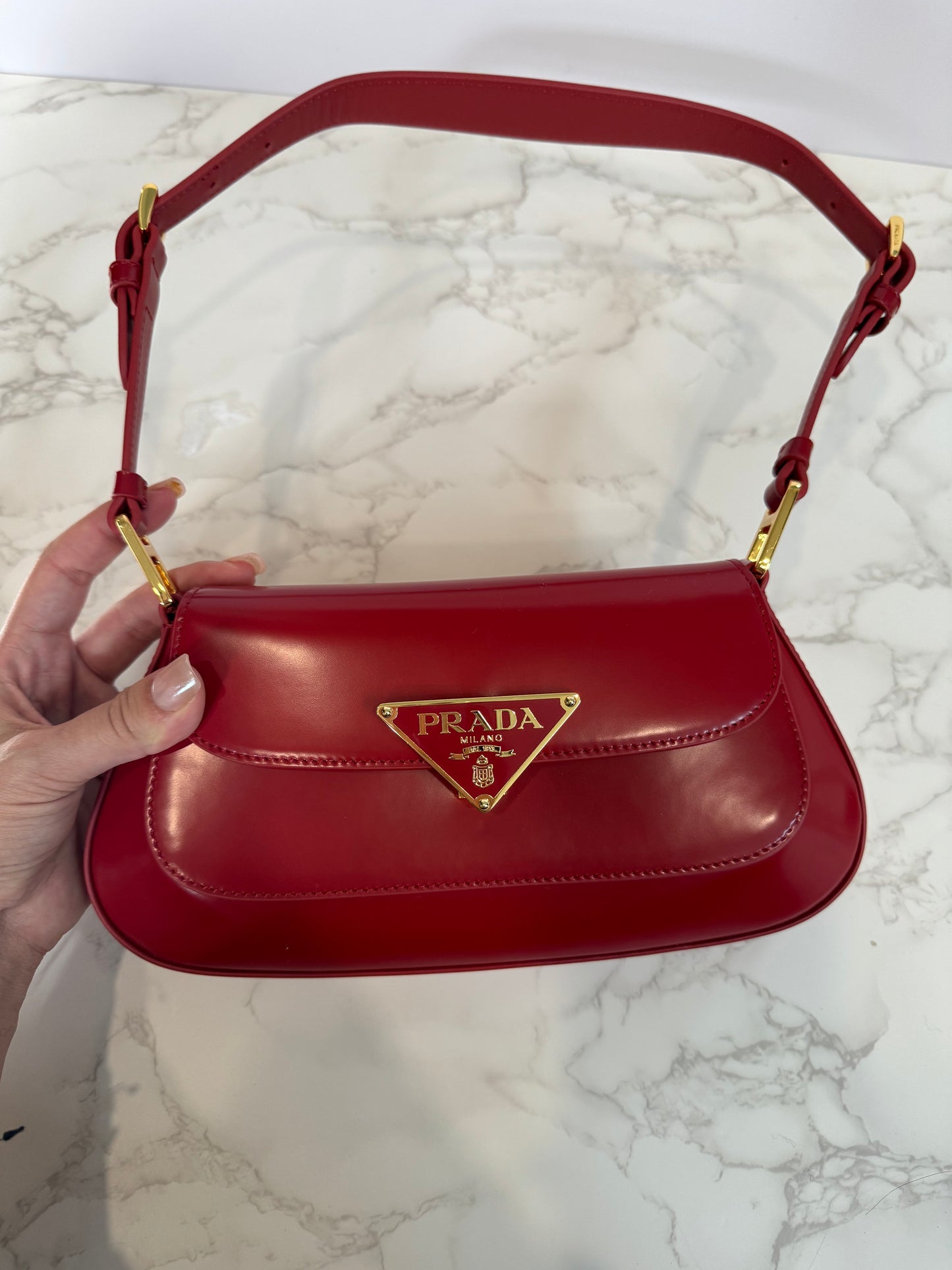 PATENT SHOULDER BAG