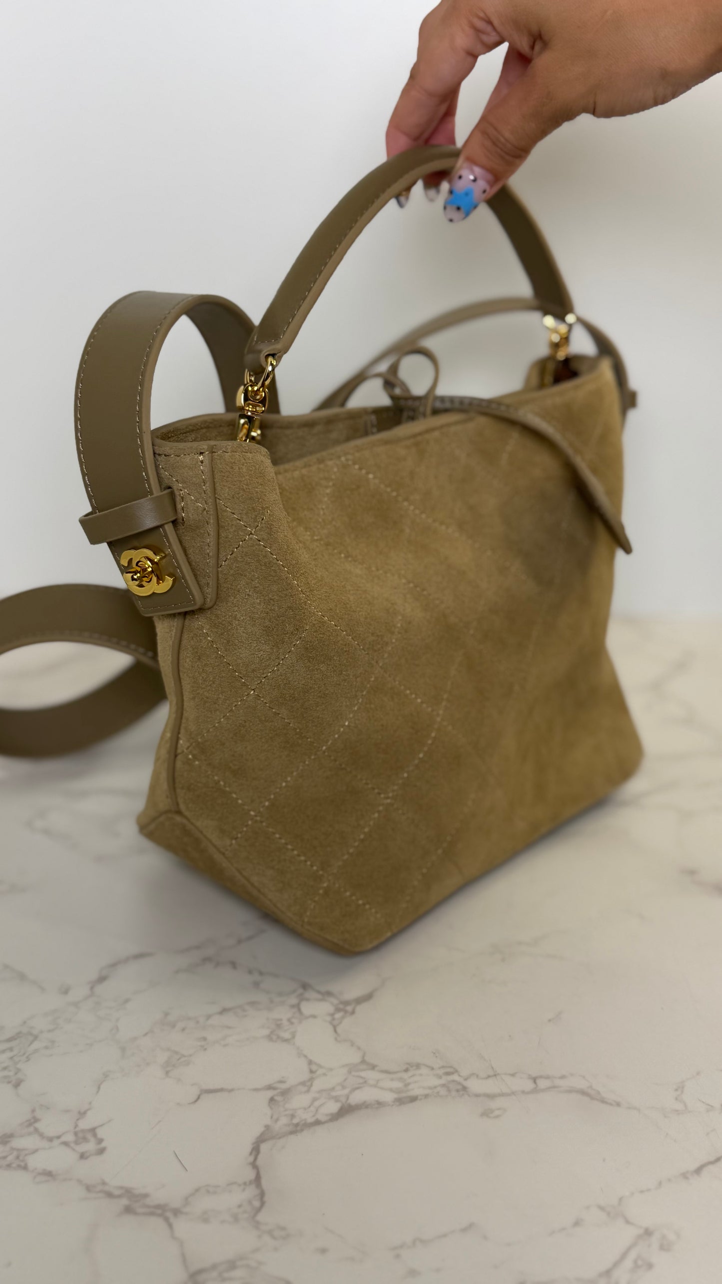 Cc suede bucket