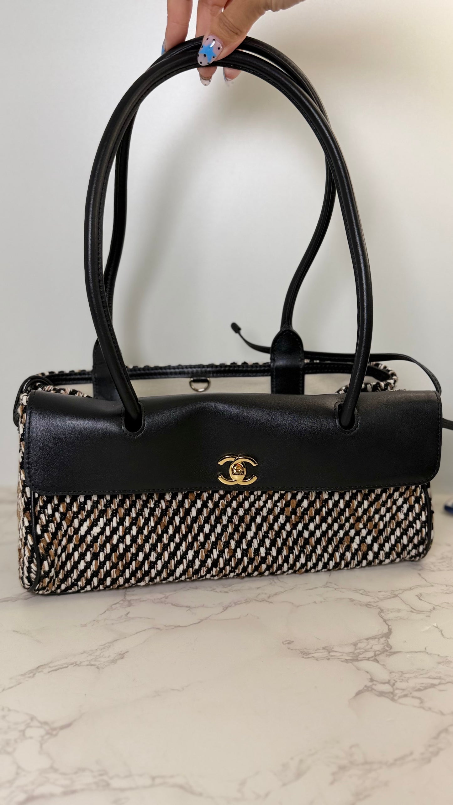 CC Tweed 26