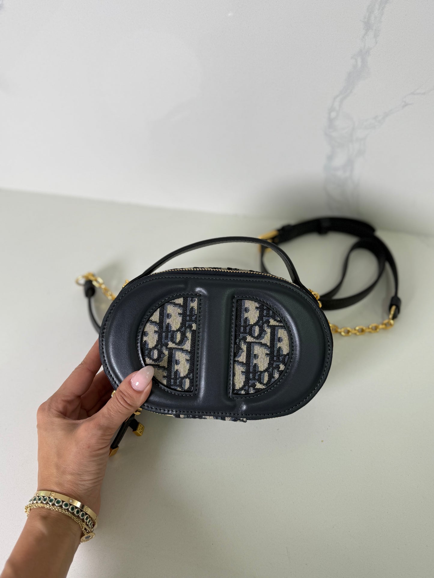 Cd crossbody