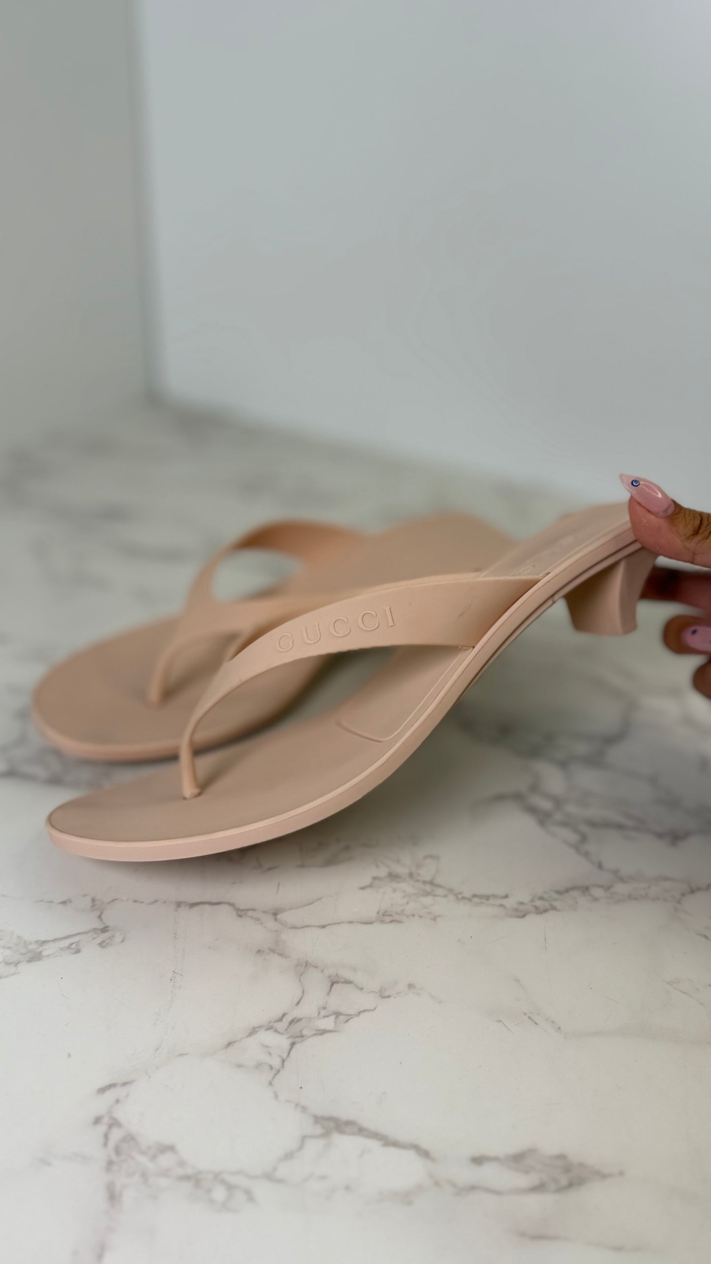 Gucci jelly flip flop heel (Copy)