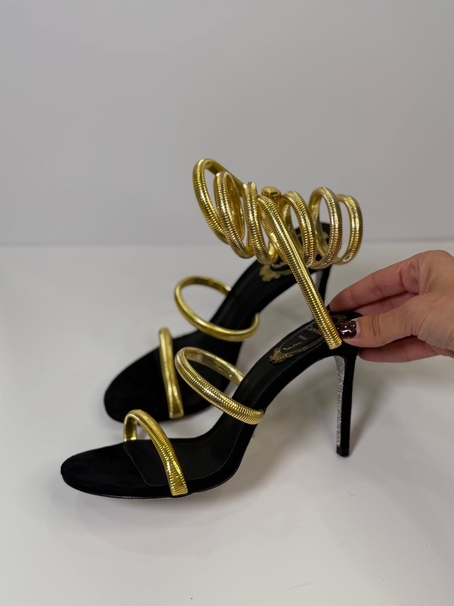 Rc wrap heels