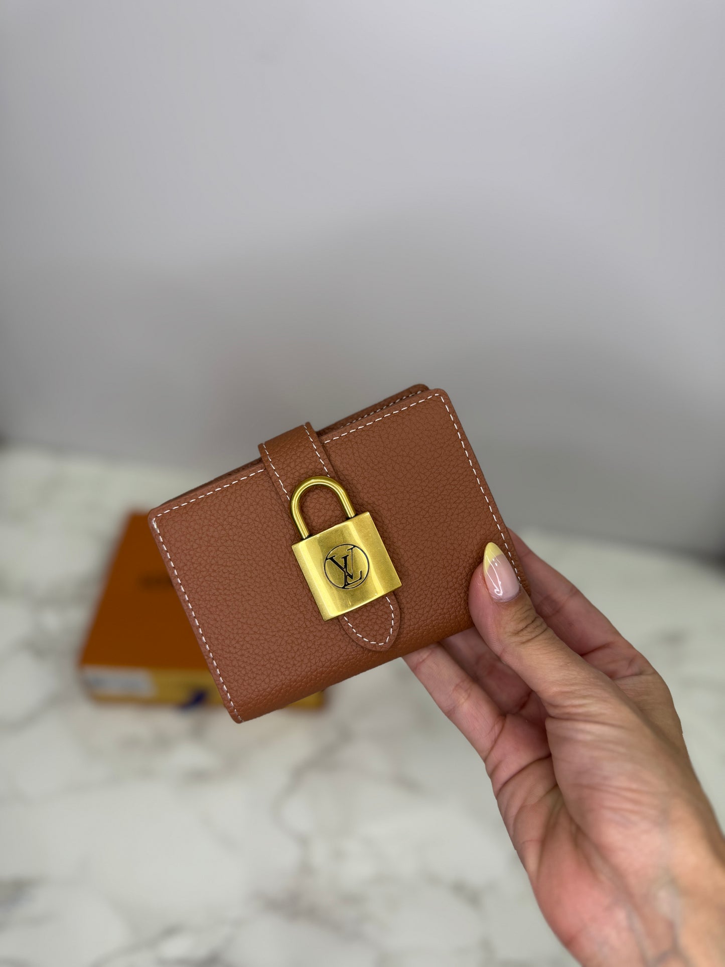 Lock wallet