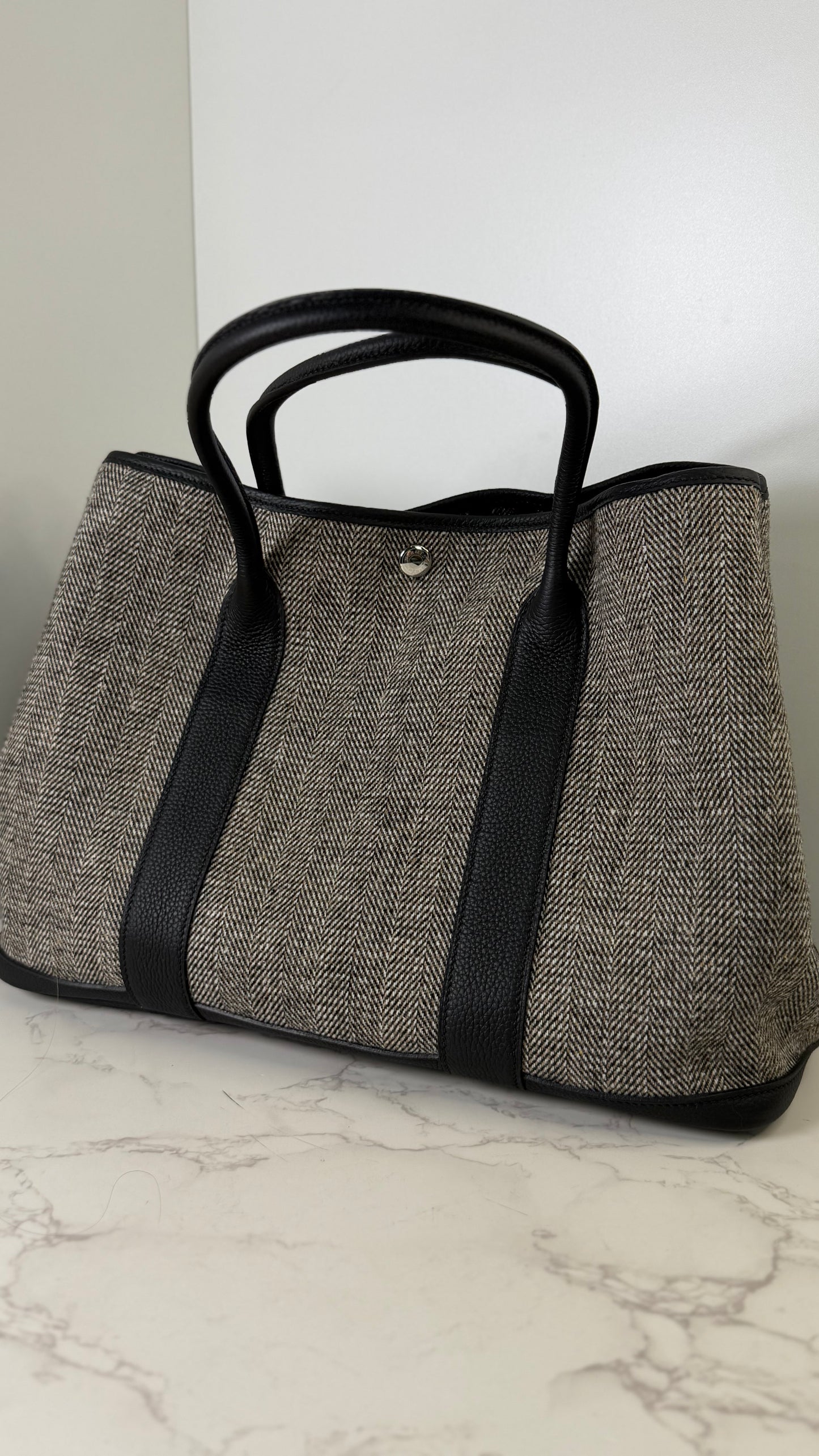 H wool garden party tote