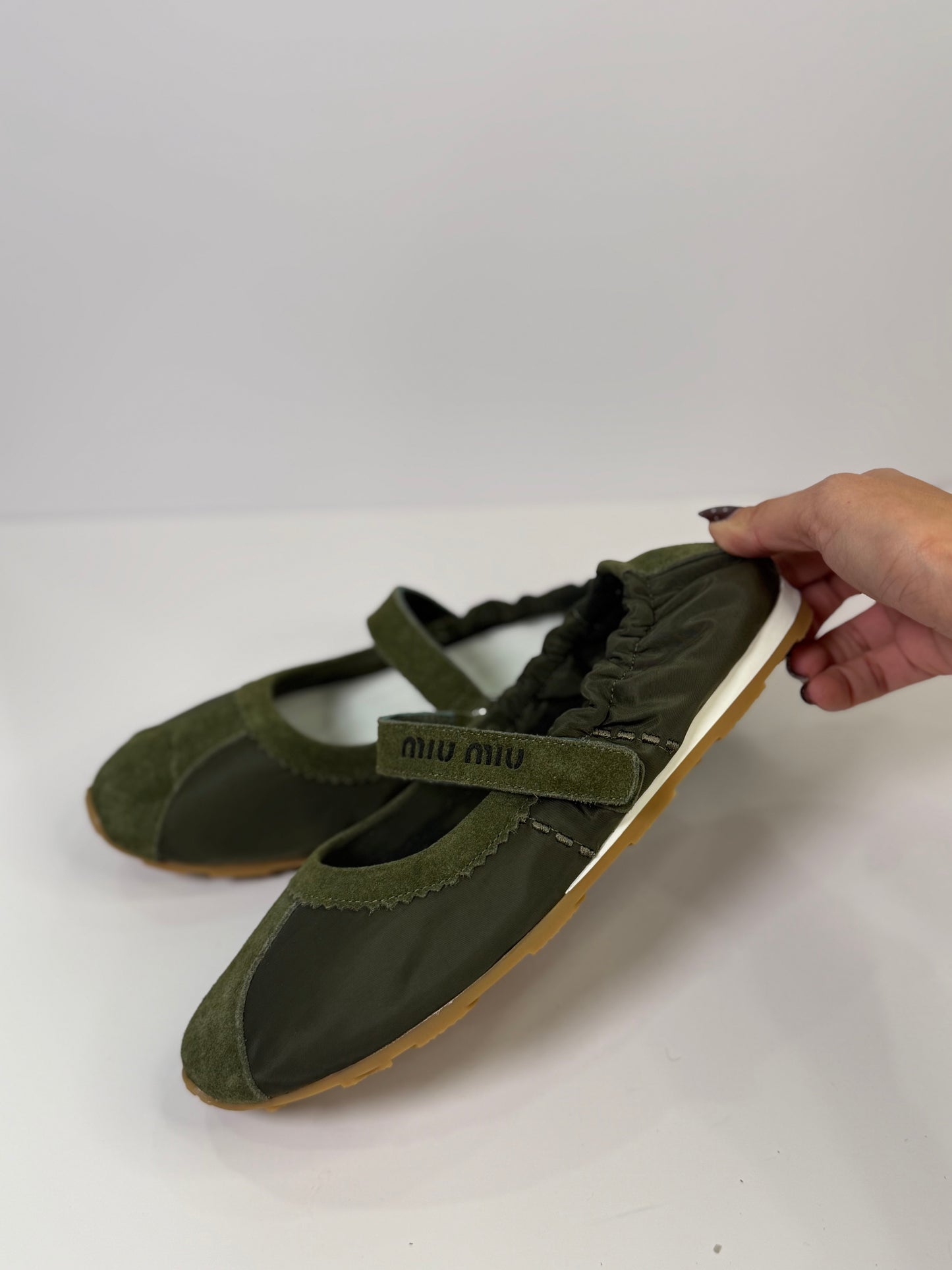 Mm sneaker ballet