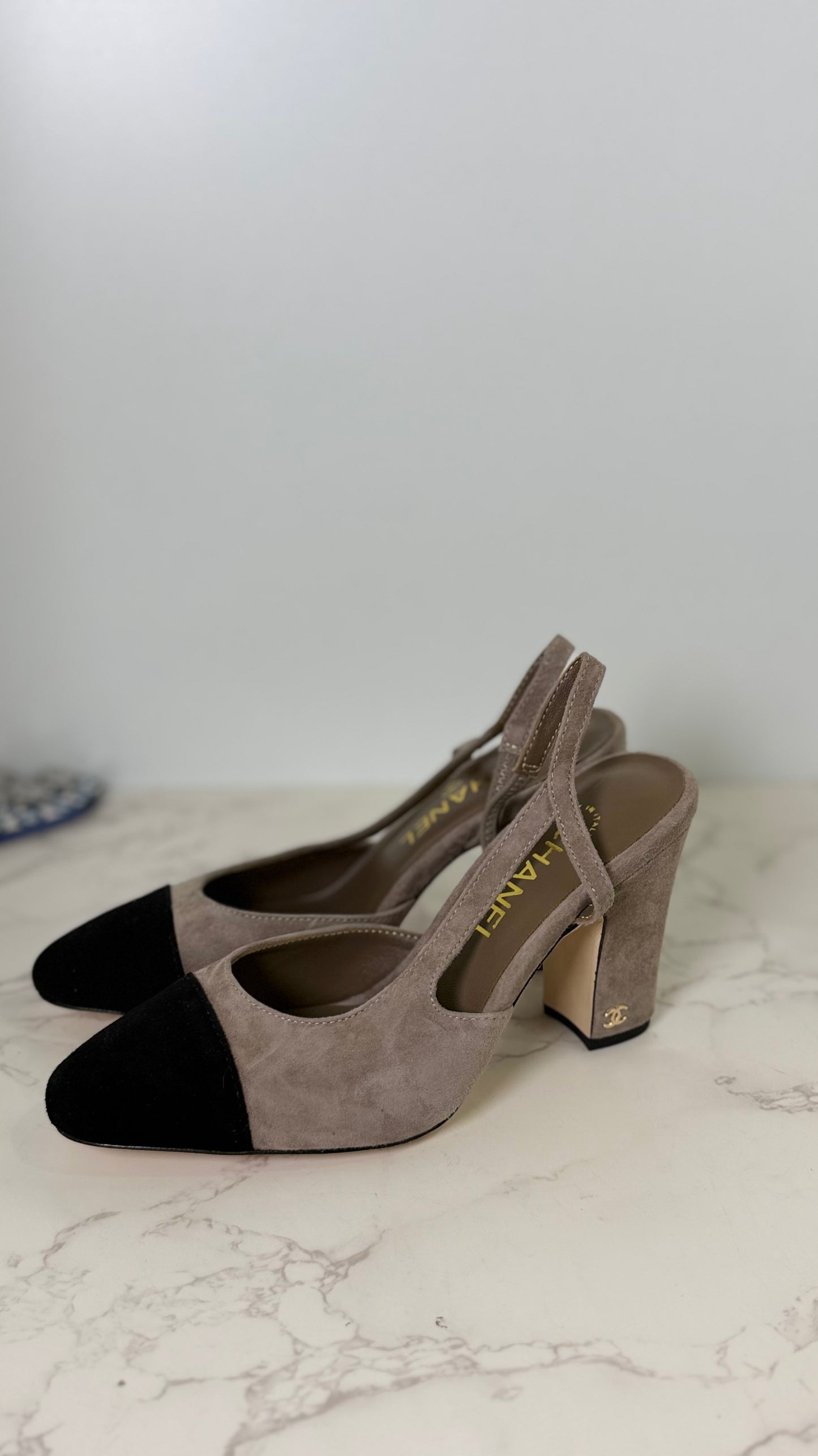 CC SUEDE SLINGBACK