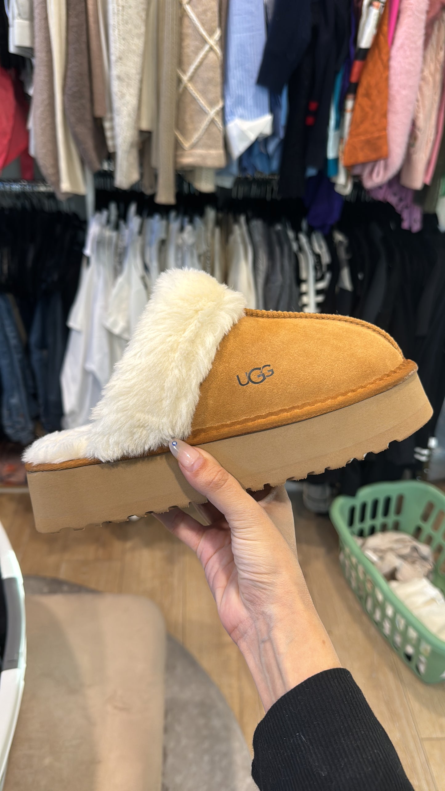 SHERPA PLATFORM MULE Ugg