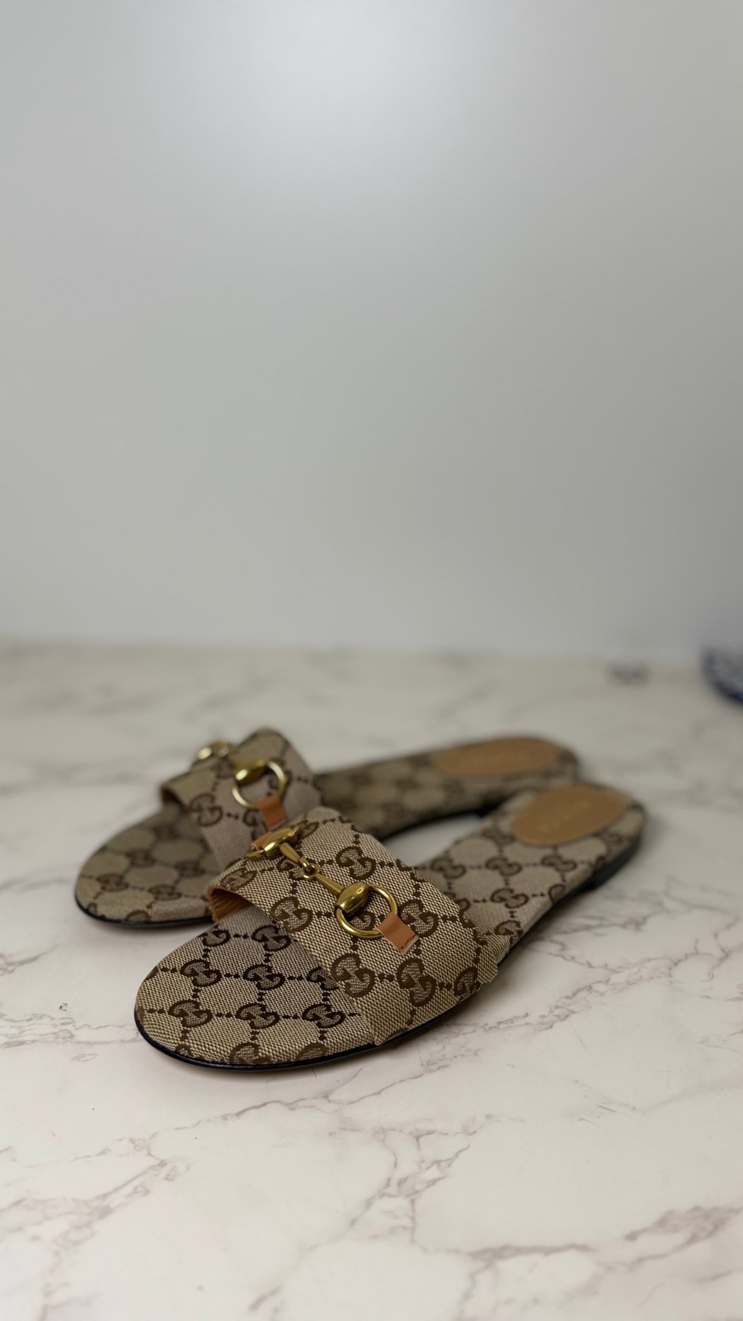 Gg sandals