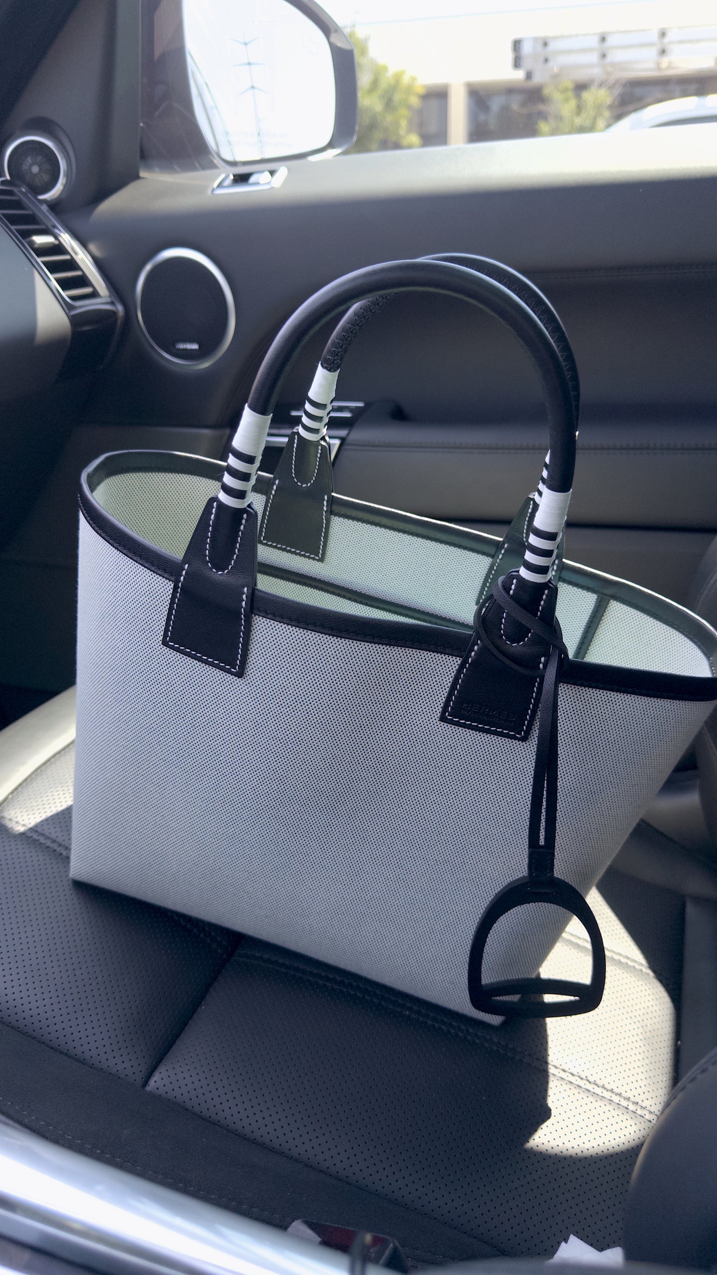 Steeple tote