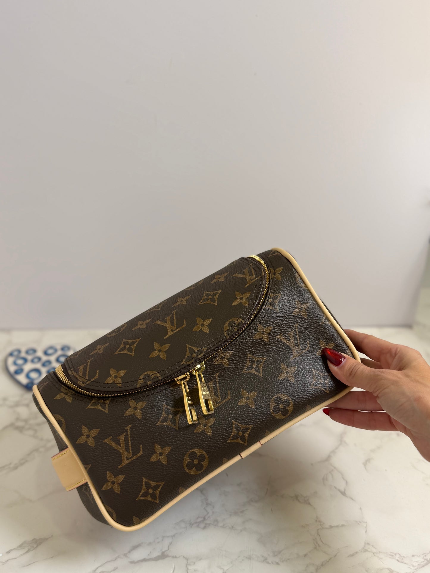 Lv cosmetic