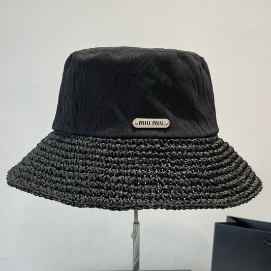 Bucket hat