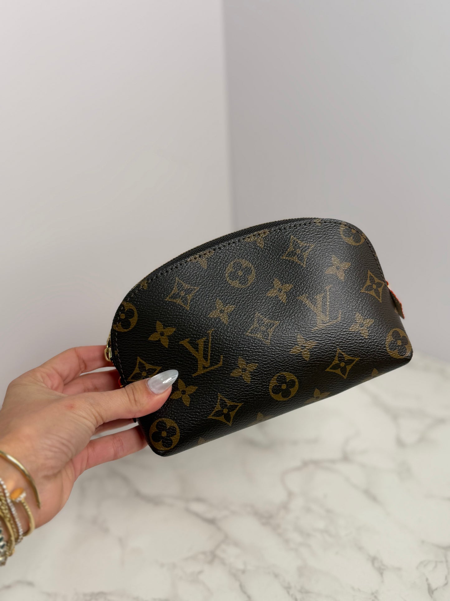 Lv cosmetic