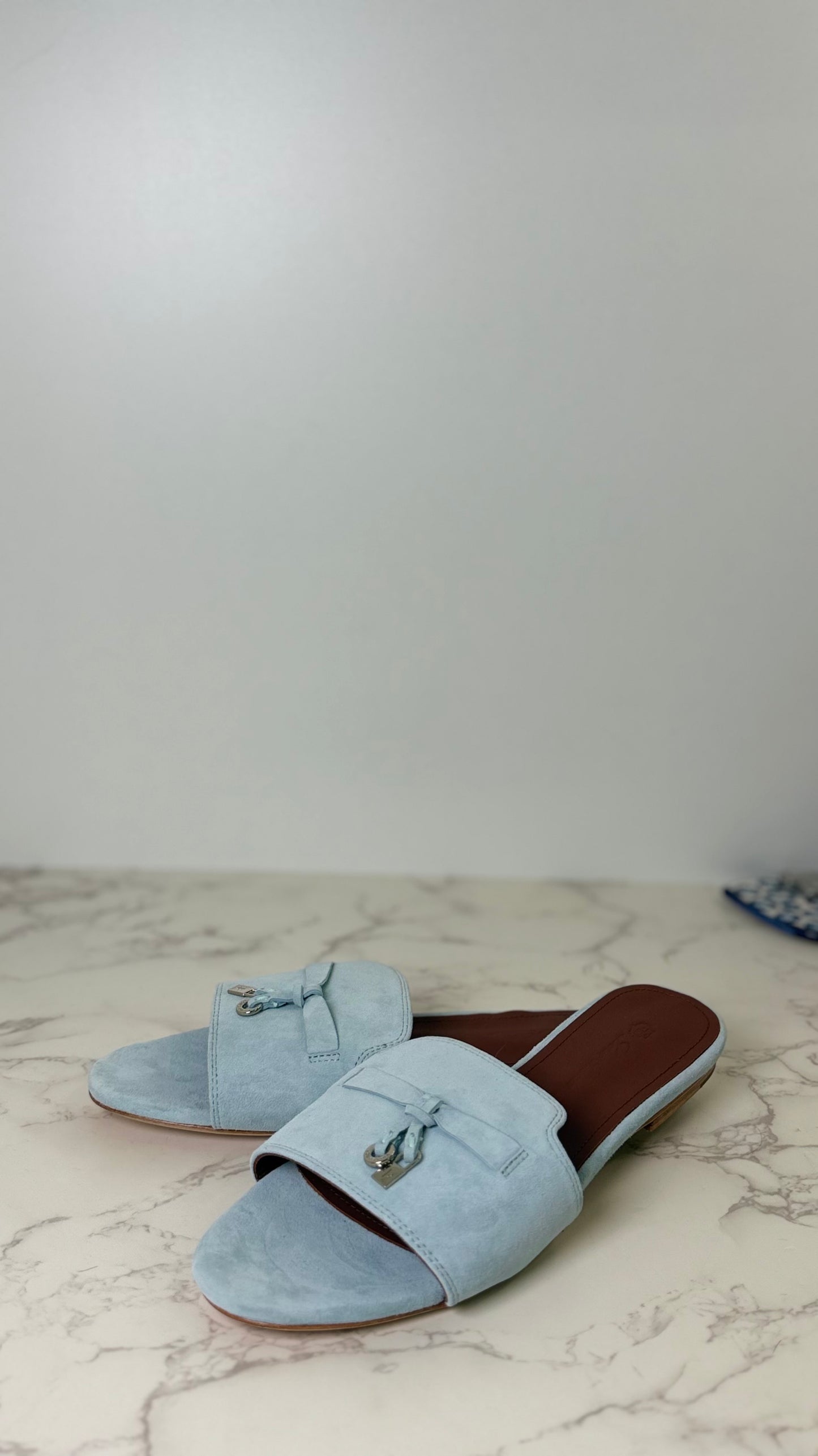 LP SUEDE SLIDE