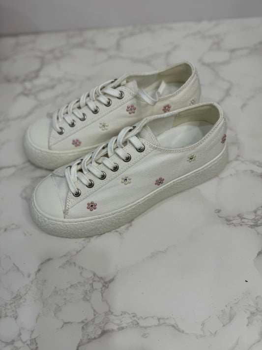 Flower sneaker