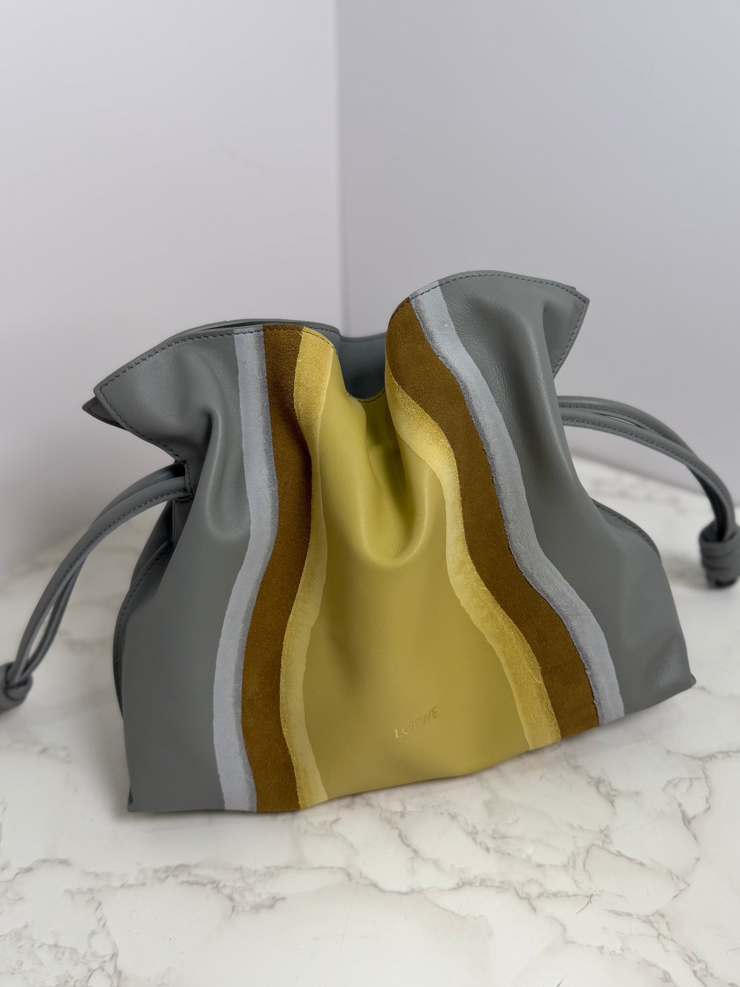 Loewe clutch sand