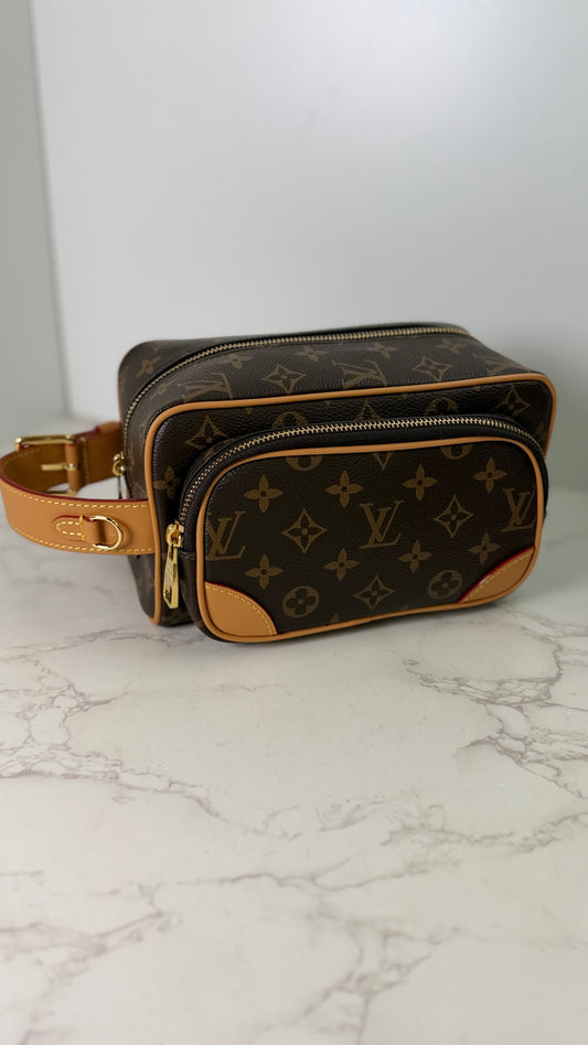 LV cargo toiletry