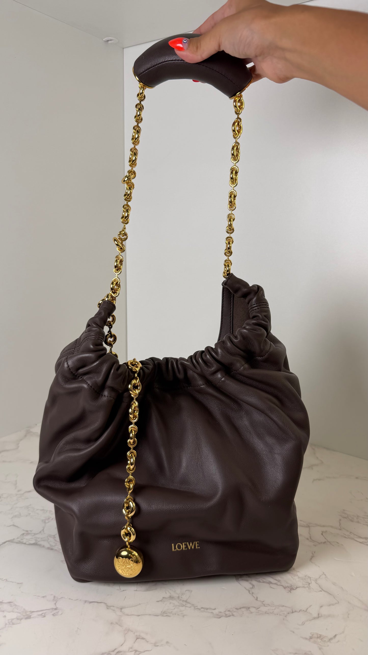 Loewe squeeze shoulder