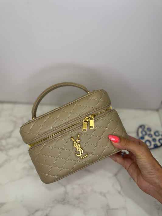 Ysl vanity