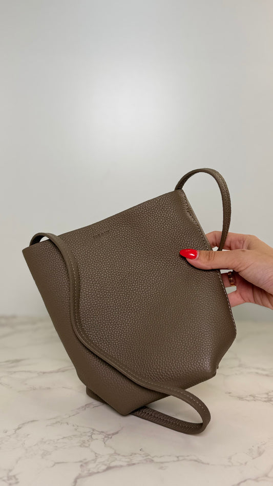 Row crossbody