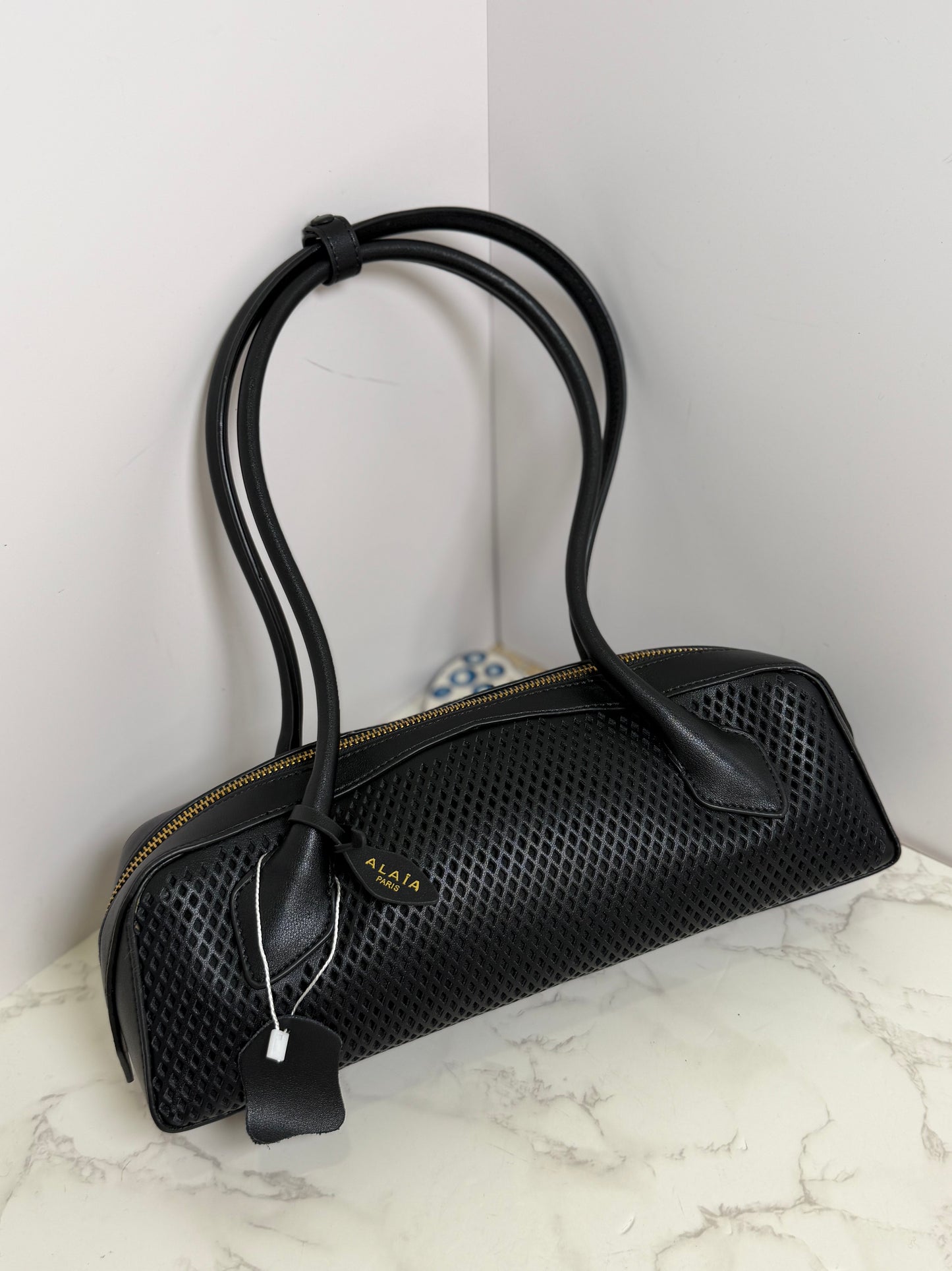 AlAIA perforated shoulder
