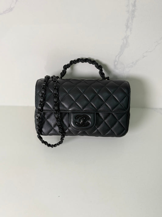 Matte top handle black