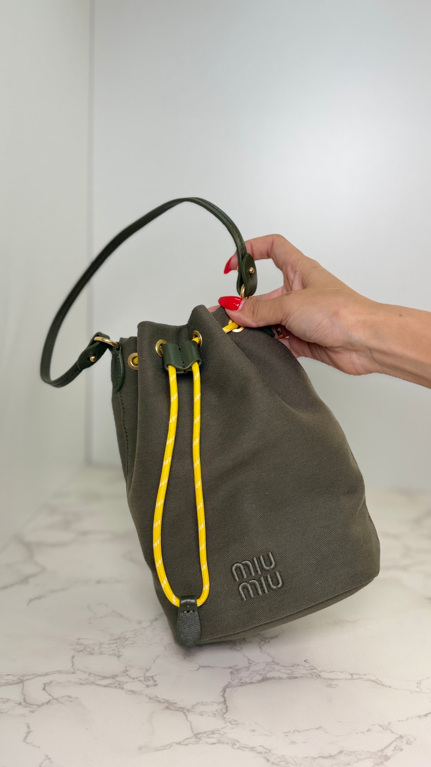 MM Canvas Bucket