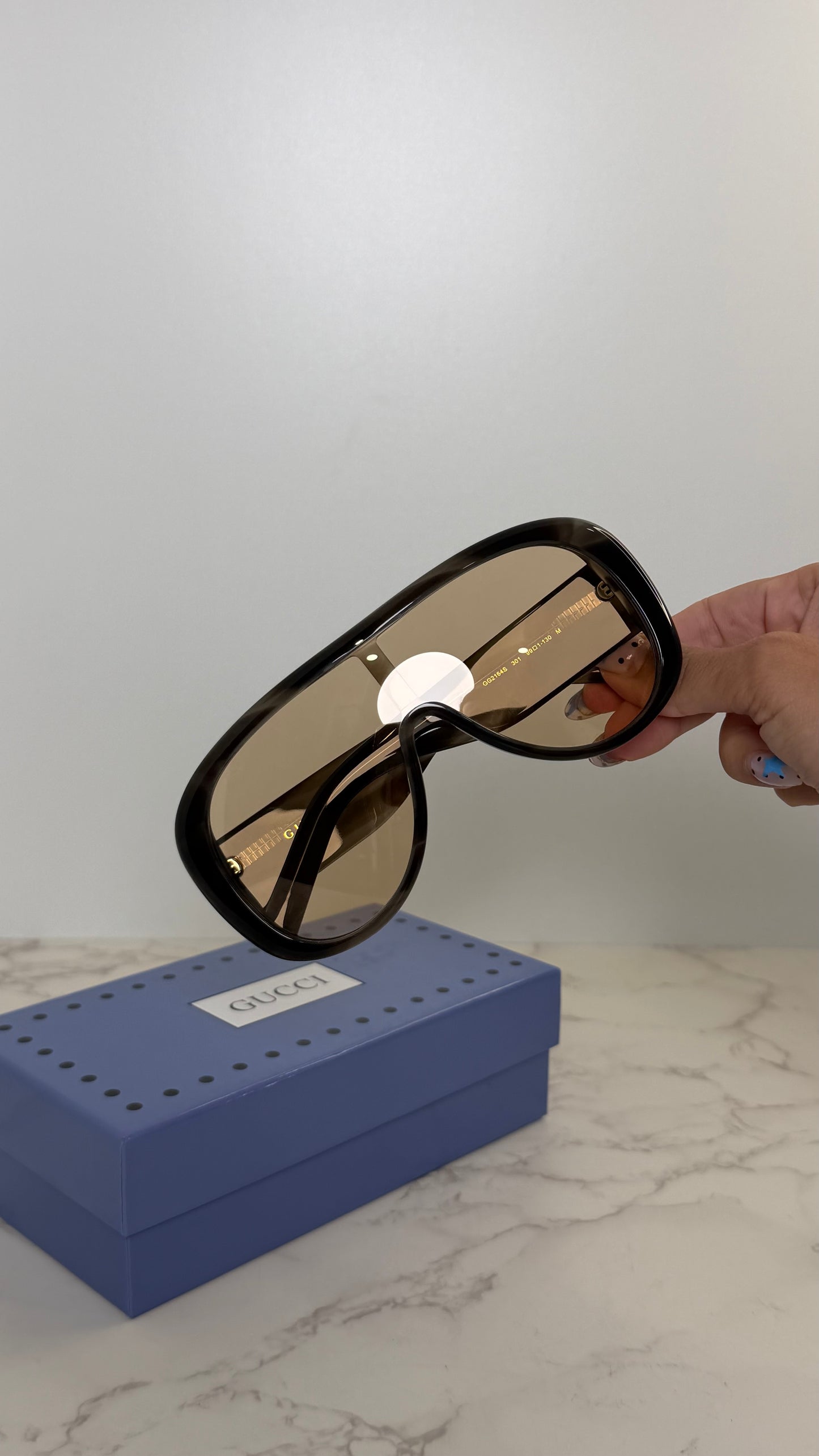 GUCCI SUNGLASSES