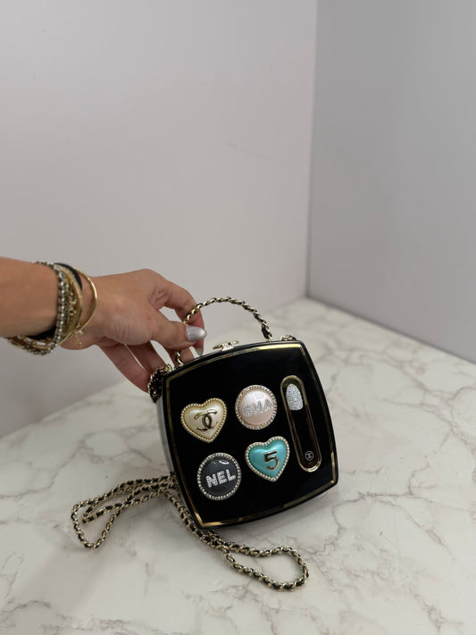 Cc vanity compact