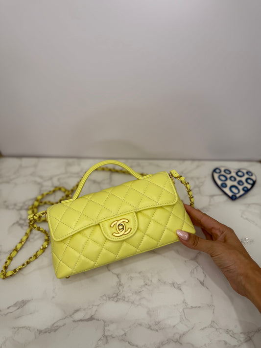 Chanel top handle