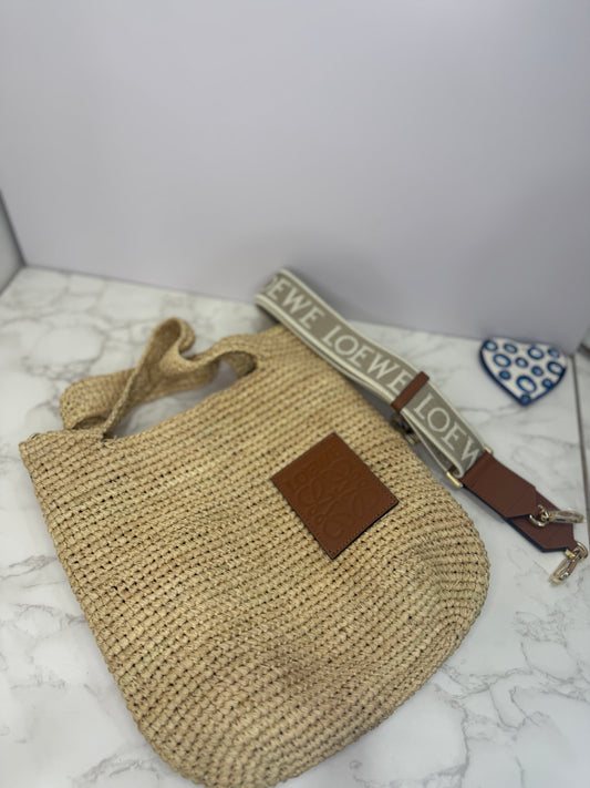 Raffia bucket