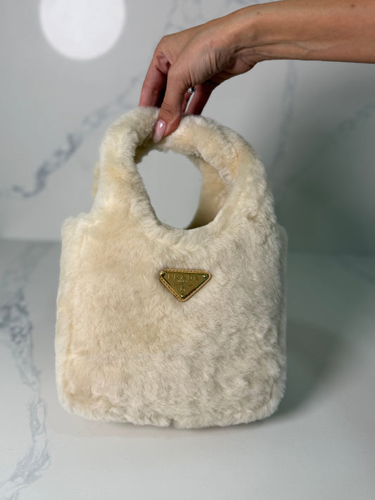 Fur Prada bucket