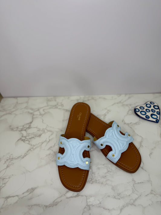 Triomphe sandals