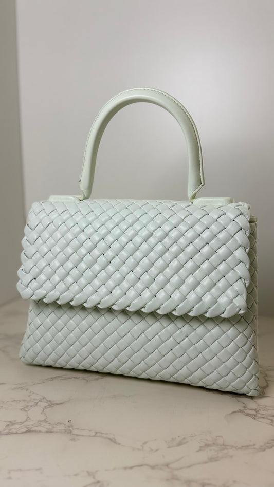 BV Woven Top Handle