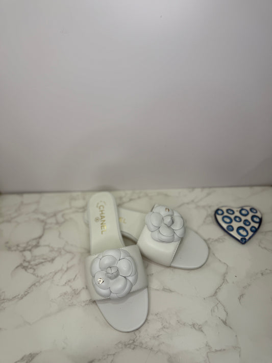 Flower sandals