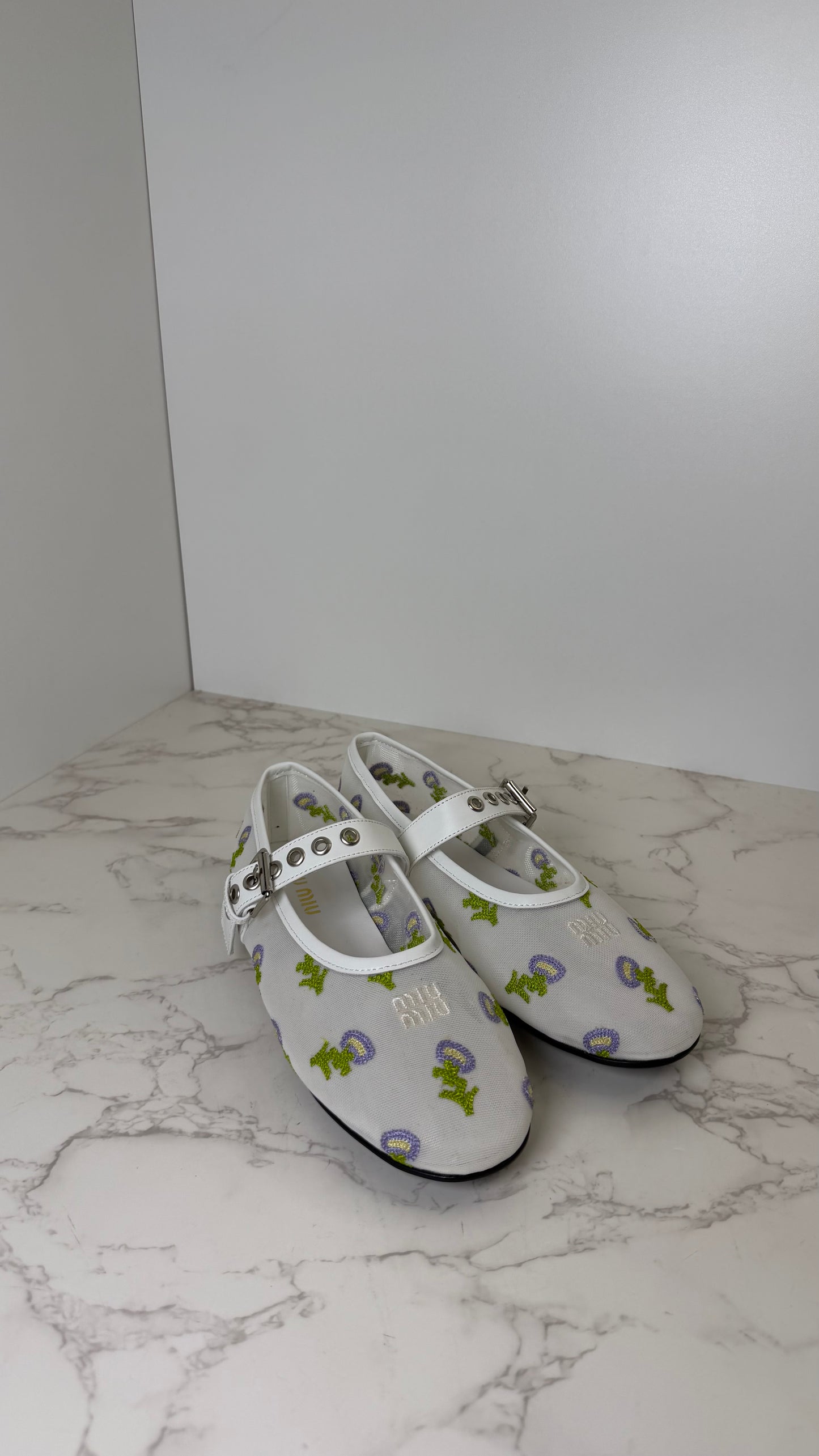 MM embroidered mesh flat